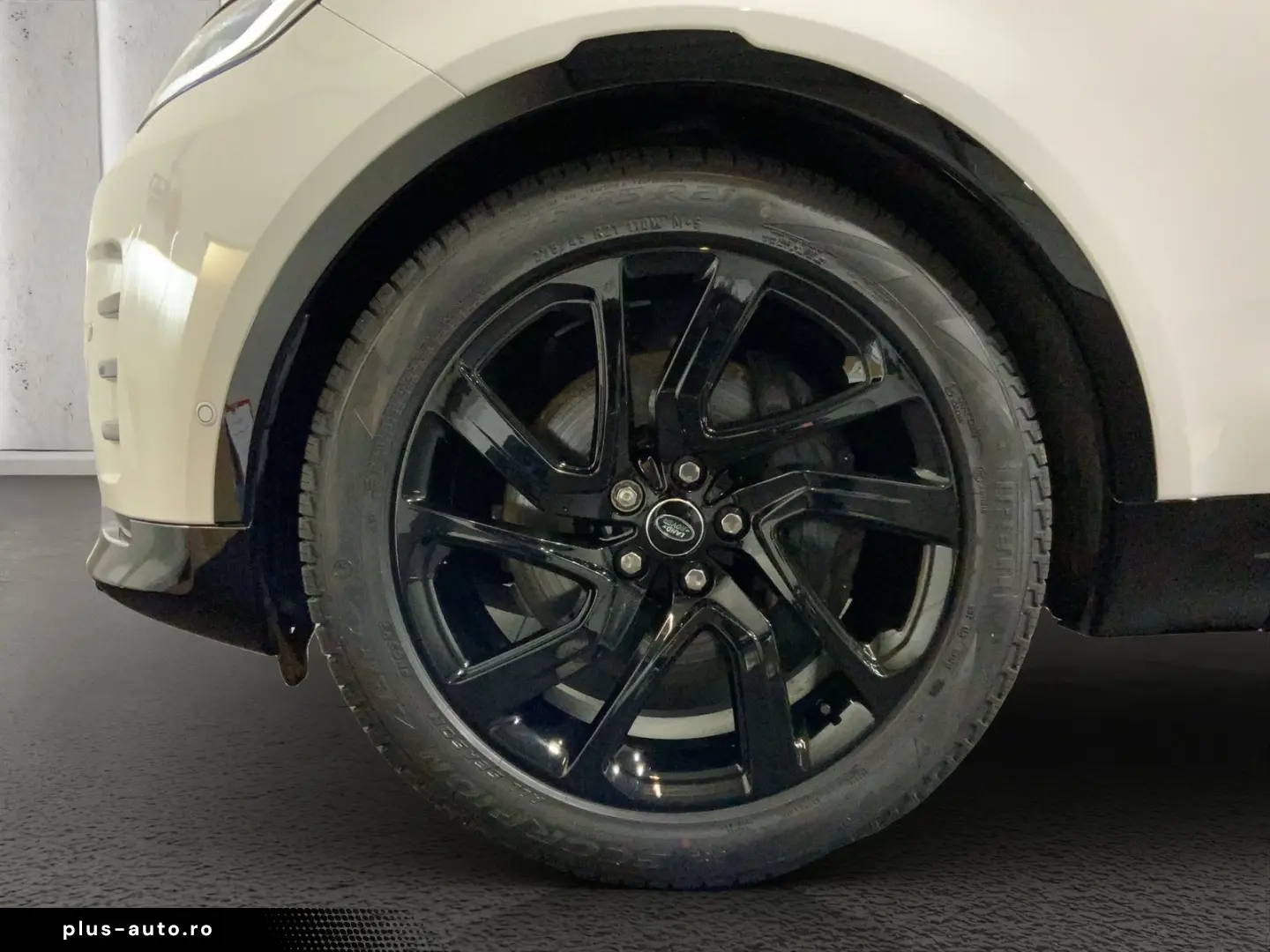 LAND ROVER Discovery D350 Dynamic SE   SD   Winter-Paket