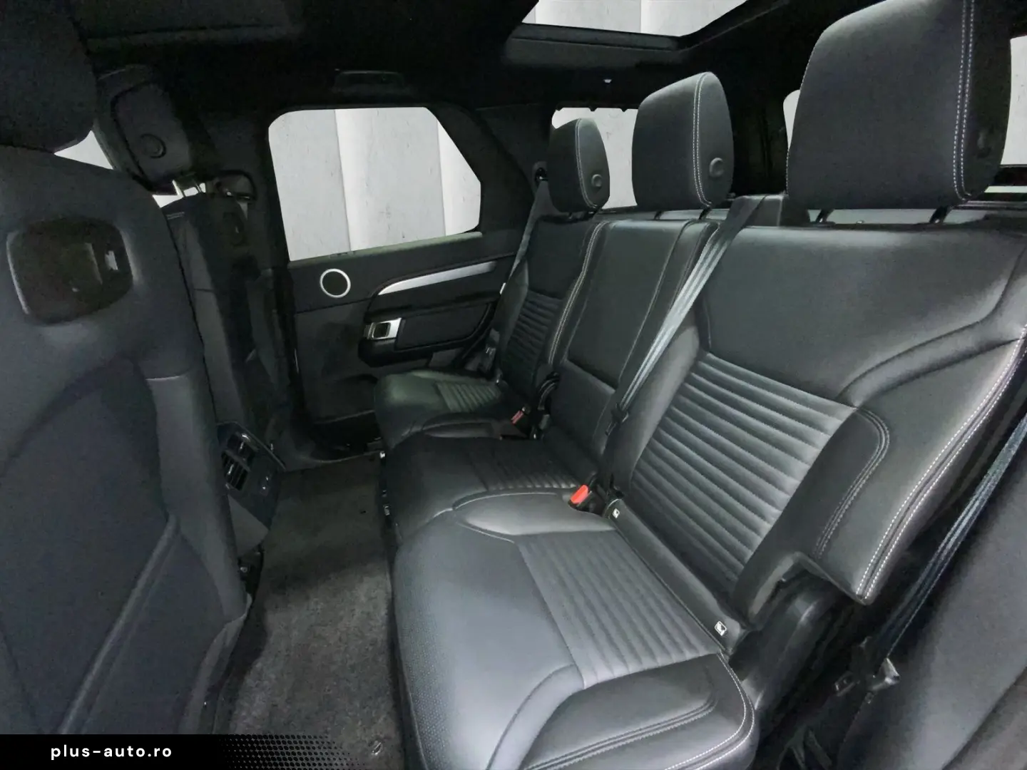 LAND ROVER Discovery D350 Dynamic SE   SD   Winter-Paket