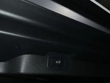 LAND ROVER Discovery D350 Dynamic SE   SD   Winter-Paket