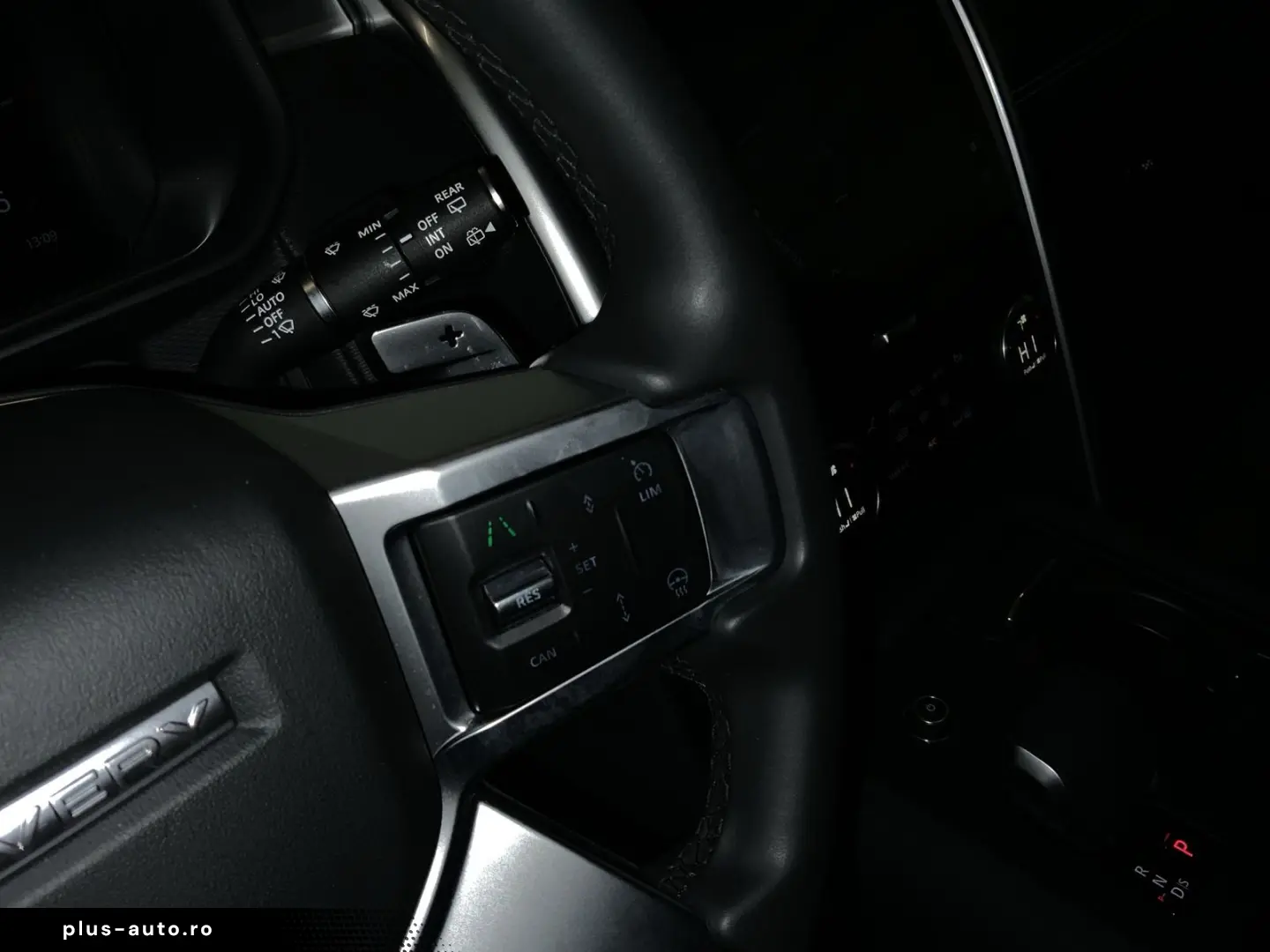 LAND ROVER Discovery D350 Dynamic SE   SD   Winter-Paket