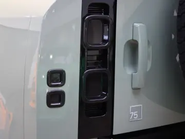 LAND ROVER DEFENDER 90   75TH LIMITED EDITION   1 OF 50!