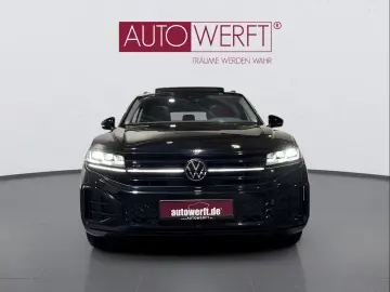 VW Touareg 3.0 TDI 4M R LINE BLACK MATRIX PANO AHK