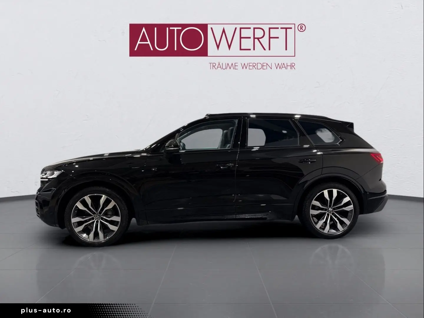 VW Touareg 3.0 TDI 4M R LINE BLACK MATRIX PANO AHK