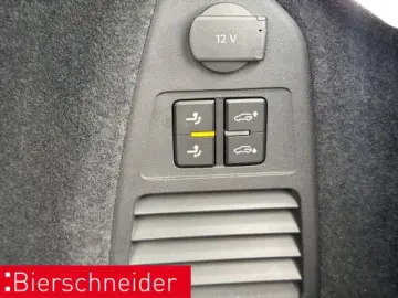 VW Touareg 3.0 TDI R-Line AHK PANO STAND IQ