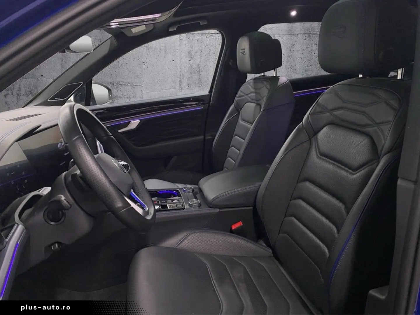 VW Touareg R 3.0 V6 TSI eHybrid 4Motion AHK Matrix