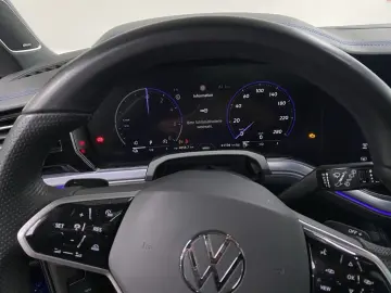 VW Touareg R 3.0 V6 TSI eHybrid 4Motion AHK Matrix
