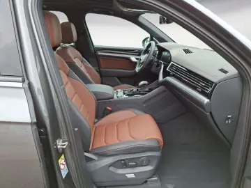 VW Touareg 3.0 V6 TDI Motion Aut. R-Line BlackStyle