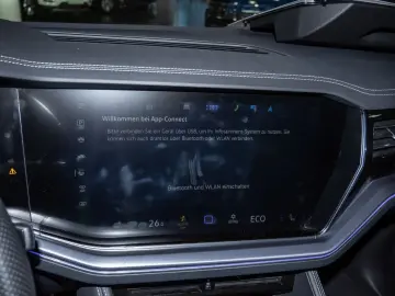 VW Touareg 3.0 V6 TDI R-Line 4M Black Pano Standhzg