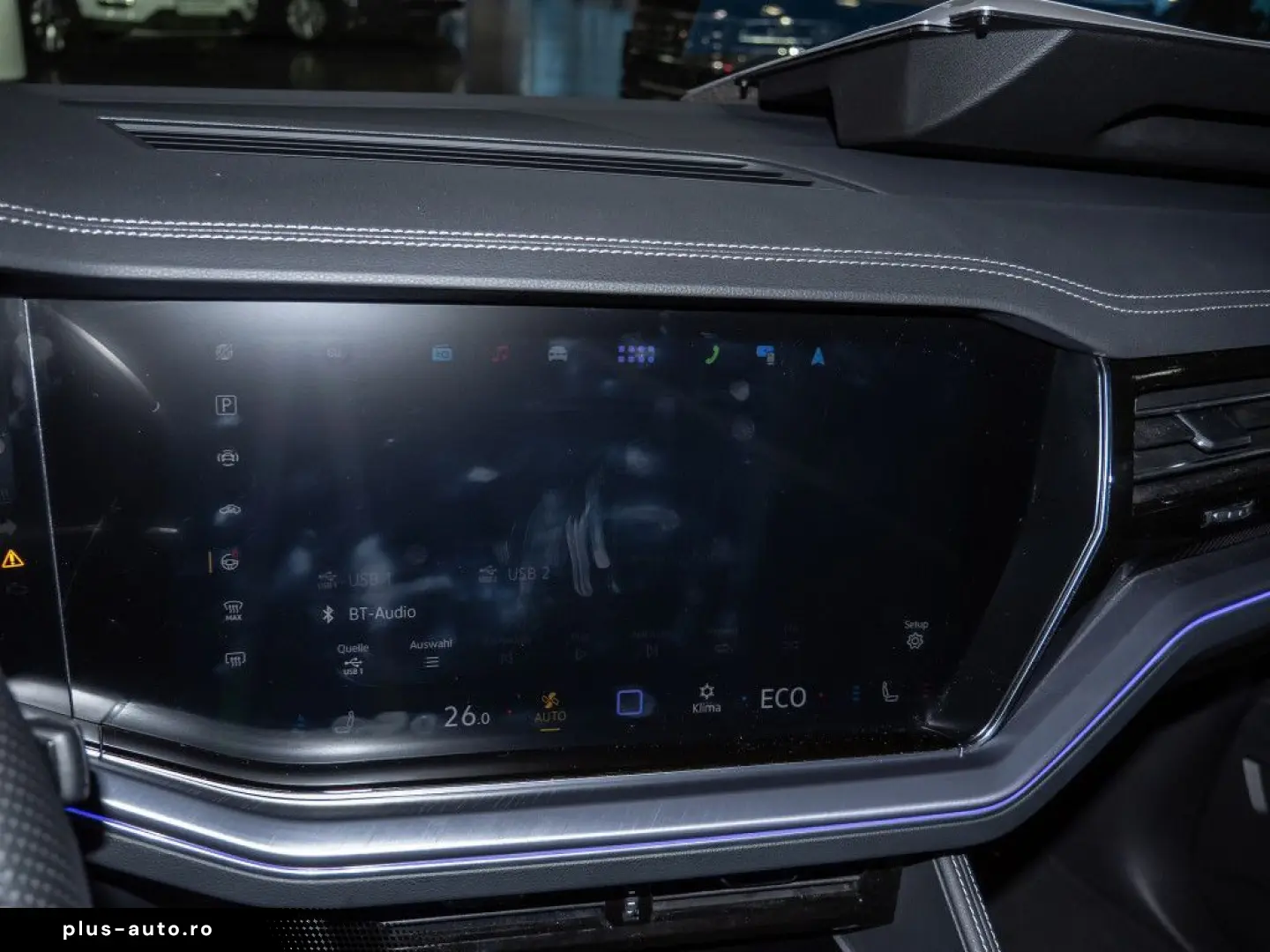 VW Touareg 3.0 V6 TDI R-Line 4M Black Pano Standhzg