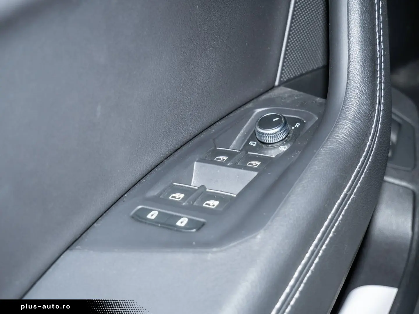 VW Touareg 3.0 V6 TDI R-Line 4M Black Pano Standhzg