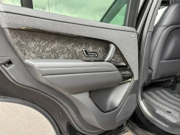 LAND ROVER Range Rover Sport DYNAMIC HSE P440E 22 AHK PANO