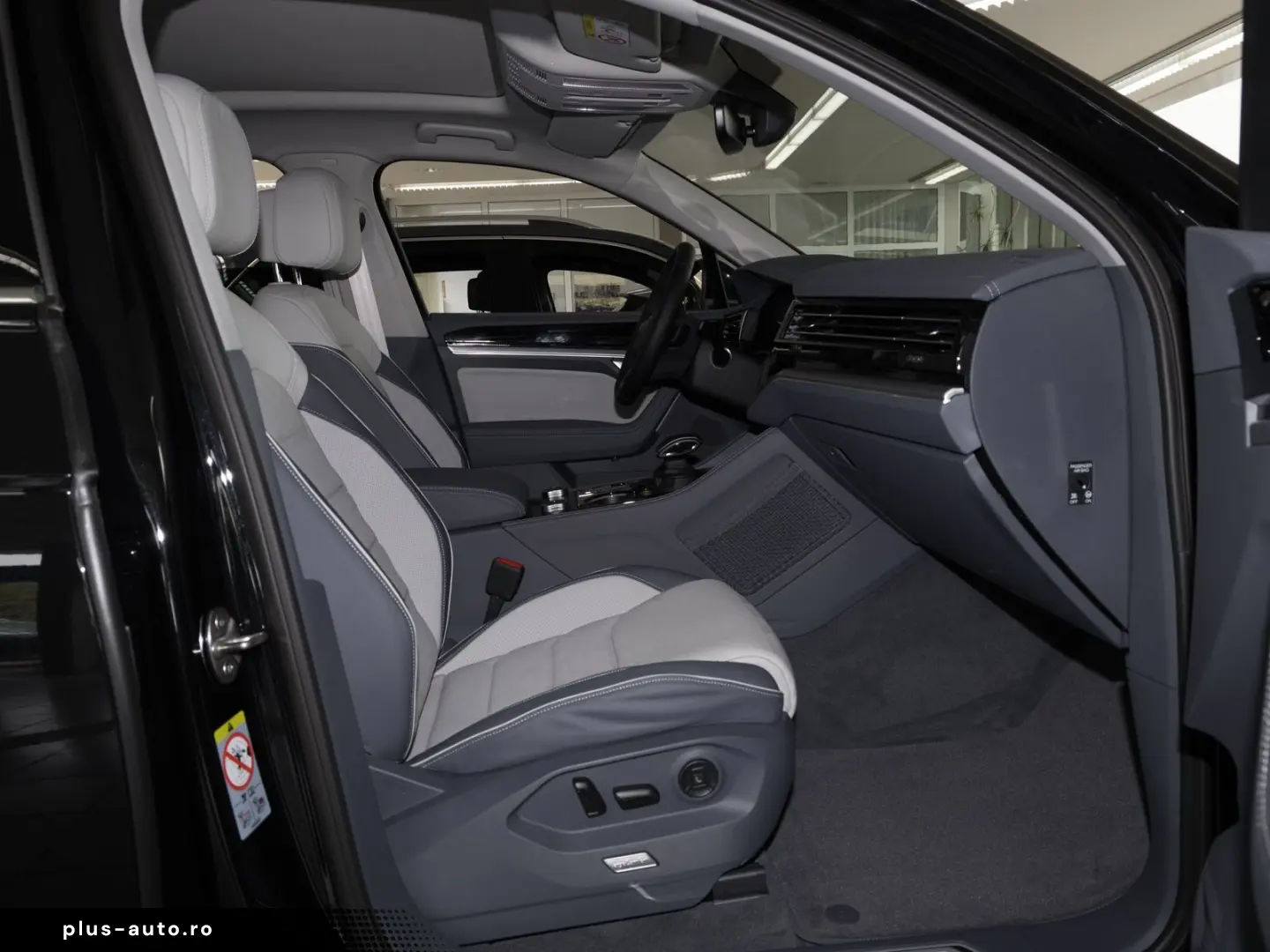 VW Touareg 3.0 TSI eHybrid 4M Elegance IQ.DRIVE PAN