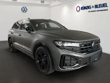 VW Touareg R-Line 3 0 TDI 286 PS Nav Pano StHzg Niv