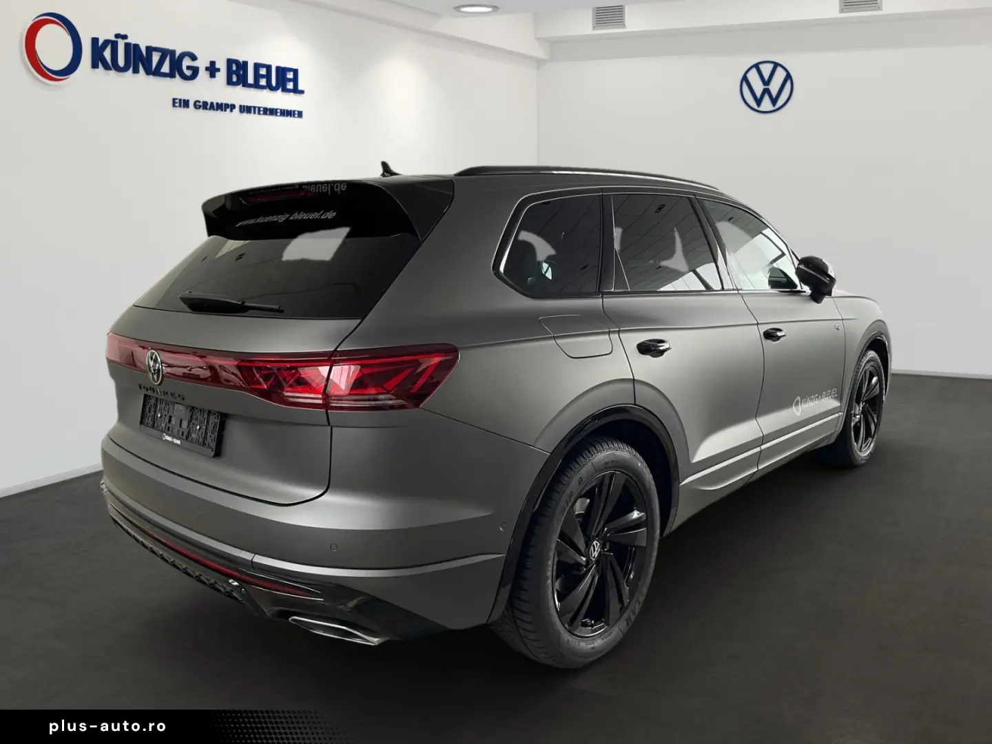 VW Touareg R-Line 3 0 TDI 286 PS Nav Pano StHzg Niv