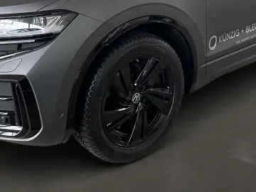 VW Touareg R-Line 3 0 TDI 286 PS Nav Pano StHzg Niv