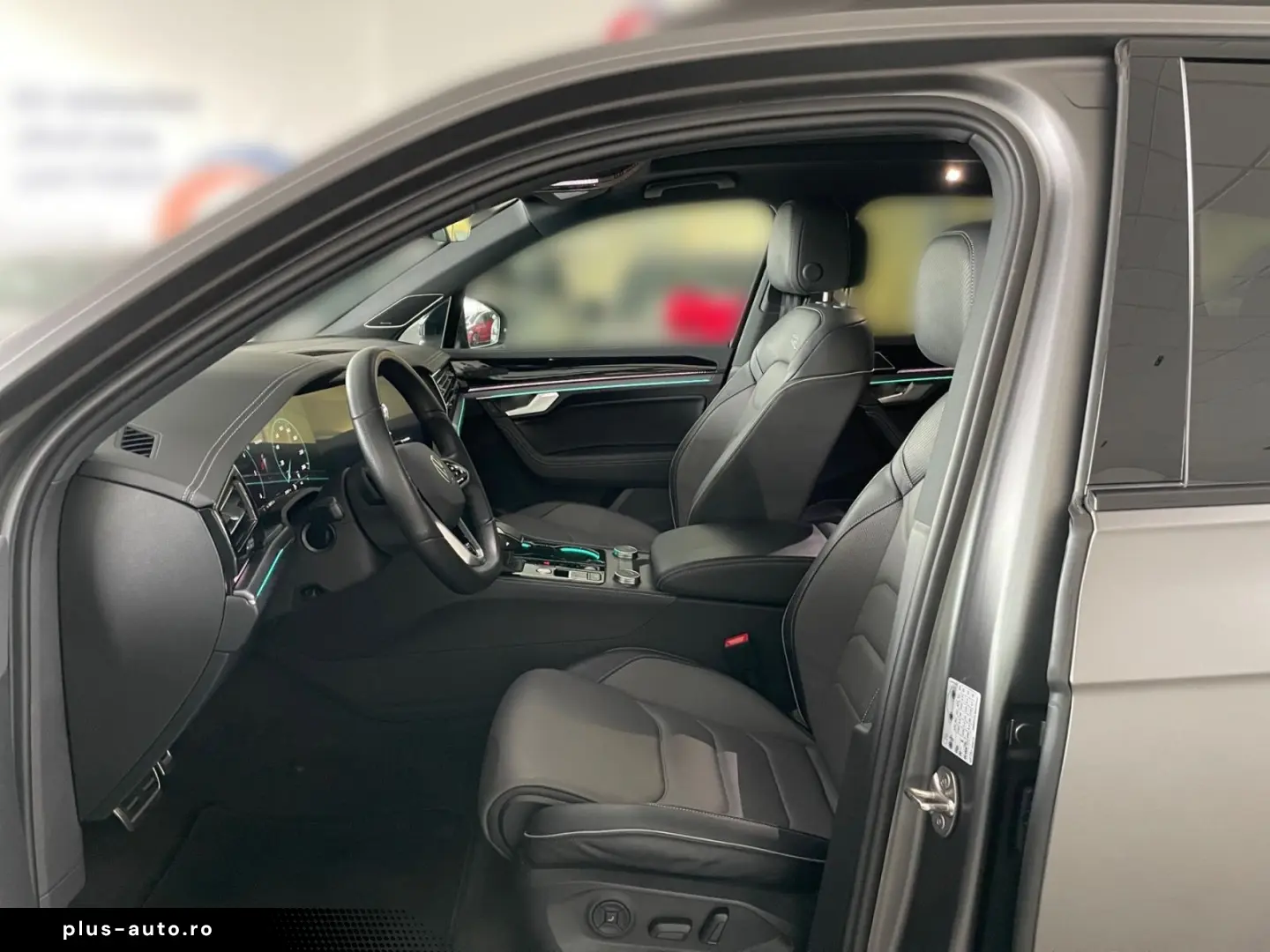 VW Touareg R-Line 3 0 TDI 286 PS Nav Pano StHzg Niv