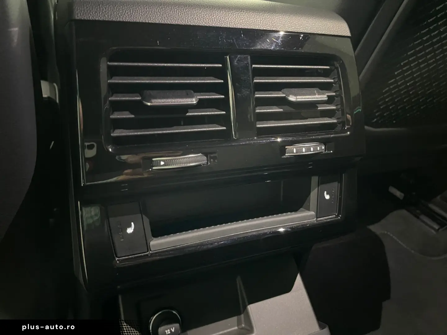 VW Touareg R-Line 3 0 TDI 286 PS Nav Pano StHzg Niv