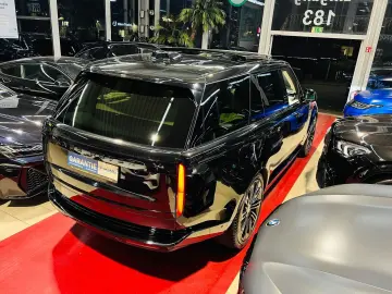 LAND ROVER Range Rover D350 LWB Lang Autobiography 7-SITZER