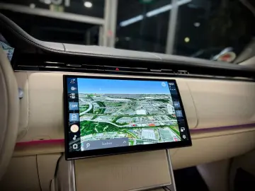 LAND ROVER Range Rover D350 LWB Lang Autobiography 7-SITZER