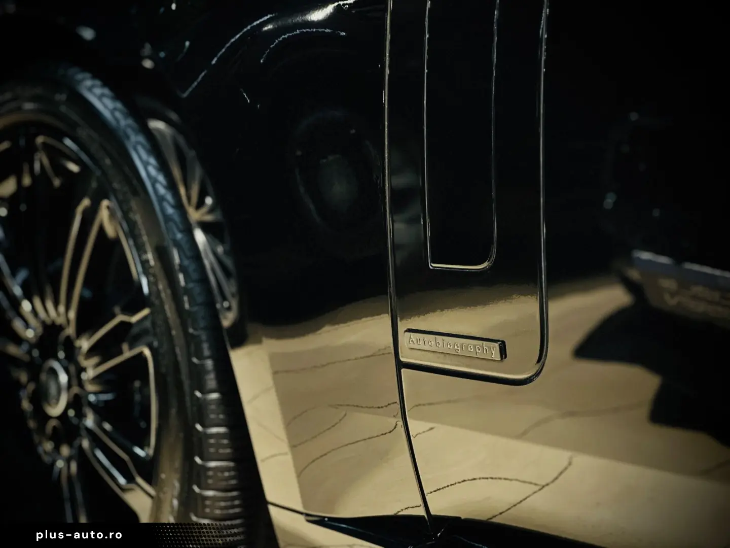 LAND ROVER Range Rover D350 LWB Lang Autobiography 7-SITZER