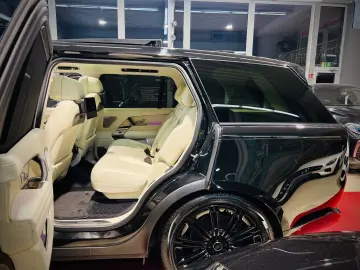 LAND ROVER Range Rover D350 LWB Lang Autobiography 7-SITZER