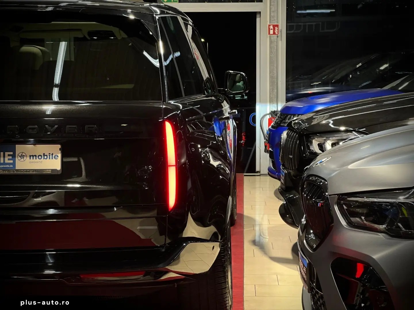 LAND ROVER Range Rover D350 LWB Lang Autobiography 7-SITZER