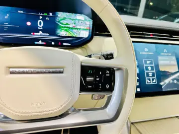 LAND ROVER Range Rover D350 LWB Lang Autobiography 7-SITZER