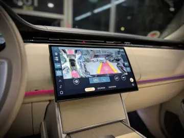 LAND ROVER Range Rover D350 LWB Lang Autobiography 7-SITZER