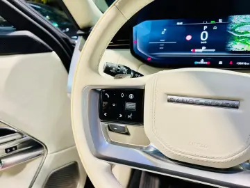 LAND ROVER Range Rover D350 LWB Lang Autobiography 7-SITZER