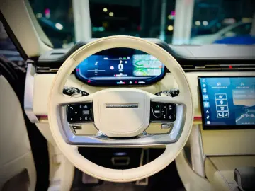 LAND ROVER Range Rover D350 LWB Lang Autobiography 7-SITZER