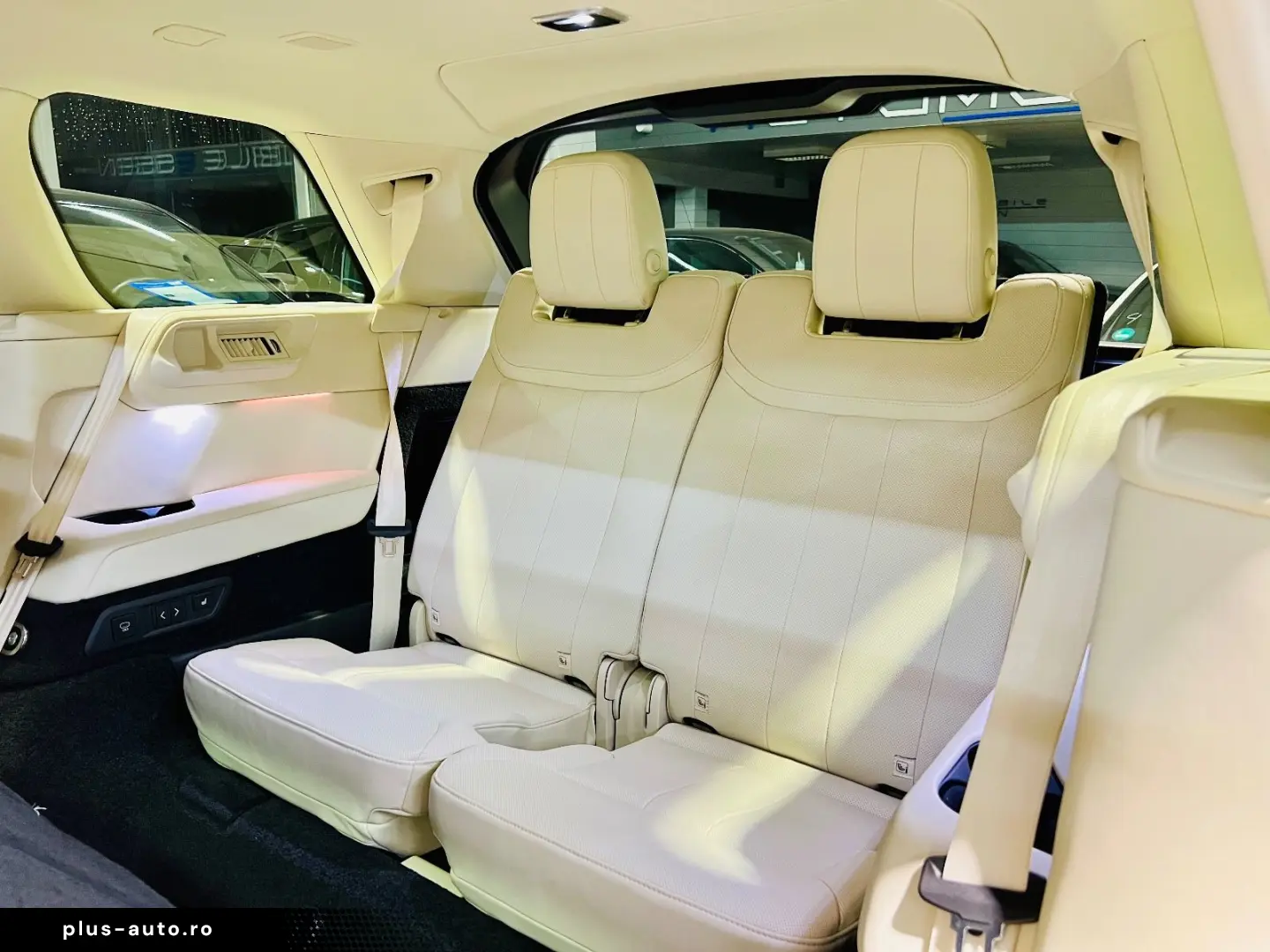 LAND ROVER Range Rover D350 LWB Lang Autobiography 7-SITZER