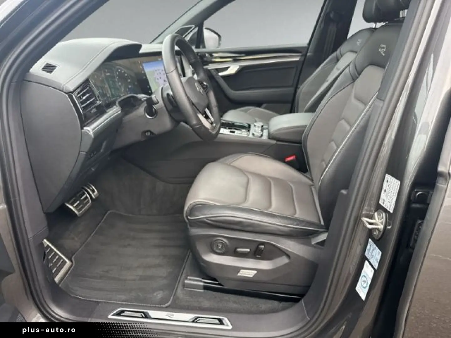 VW Touareg 3.0 V6 TDI R-LINE 4Motion PANO STDHZ AHK