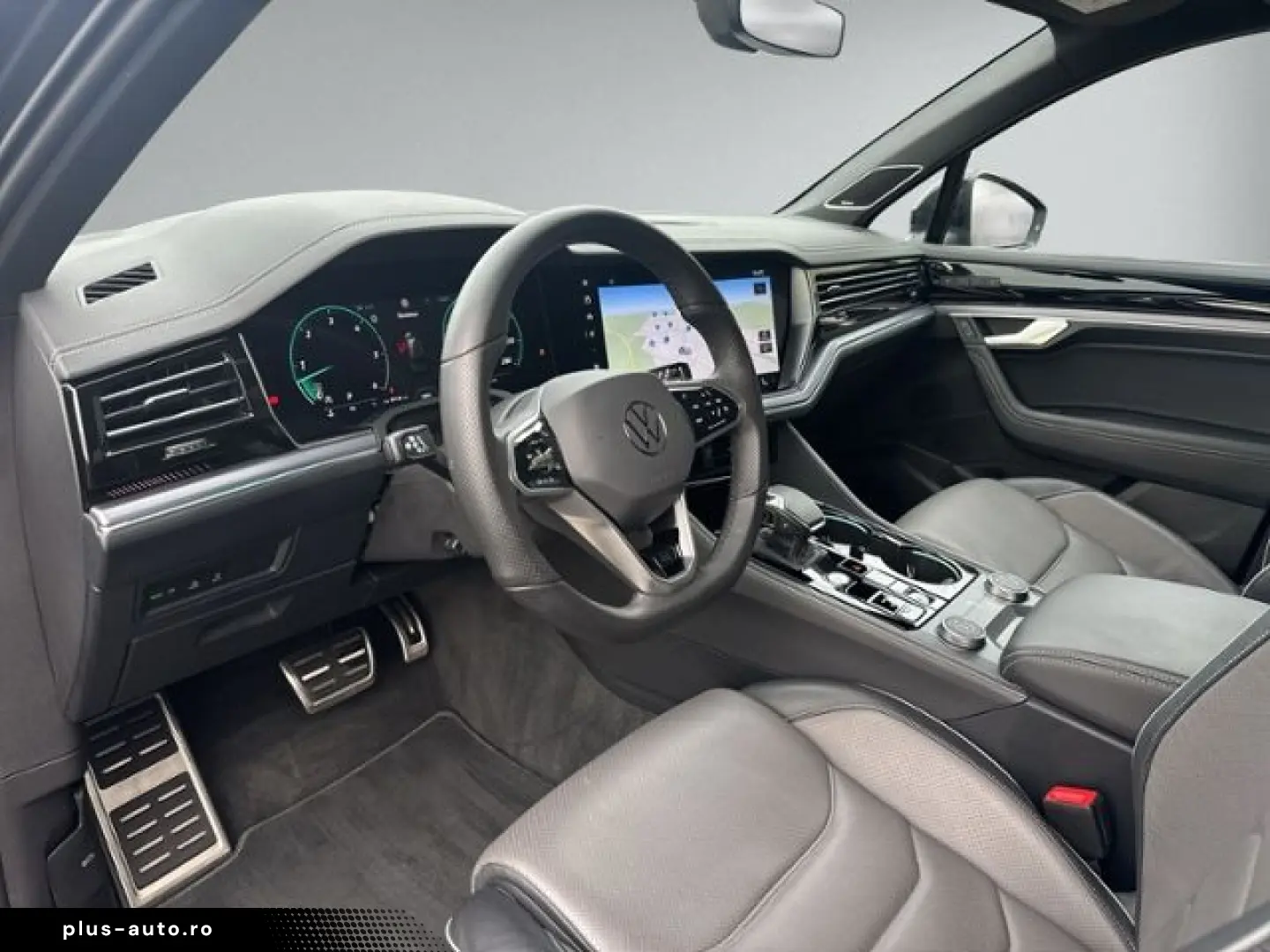 VW Touareg 3.0 V6 TDI R-LINE 4Motion PANO STDHZ AHK