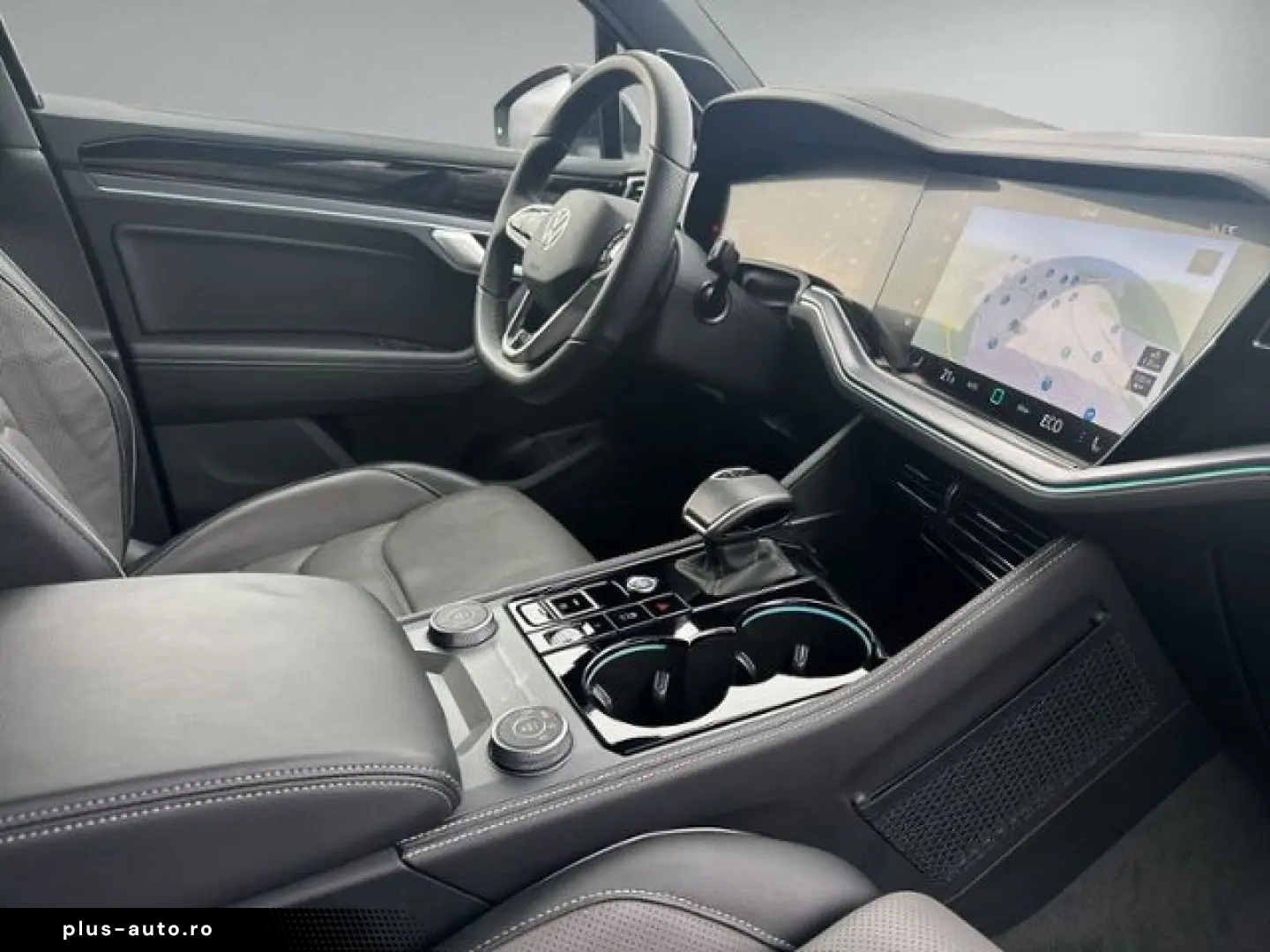 VW Touareg 3.0 V6 TDI R-LINE 4Motion PANO STDHZ AHK