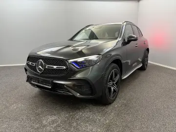 MERCEDES-BENZ GLC 300 de 4M AMG LINE PANO ACC BURM MEMO LED