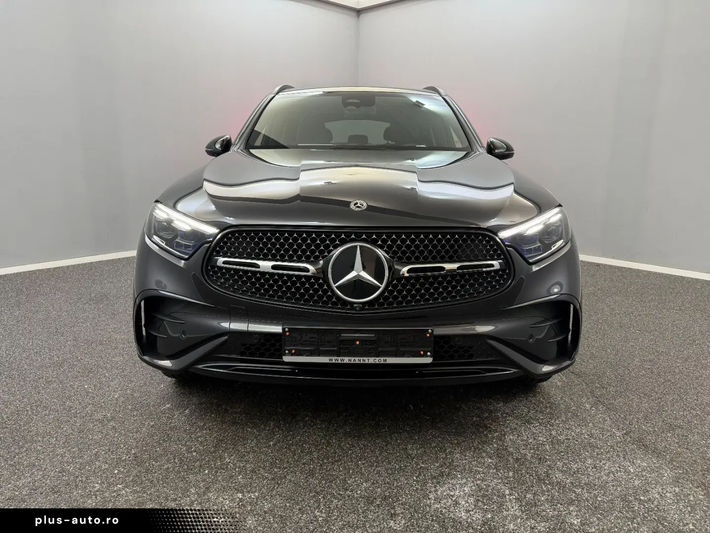 MERCEDES-BENZ GLC 300 de 4M AMG LINE PANO ACC BURM MEMO LED