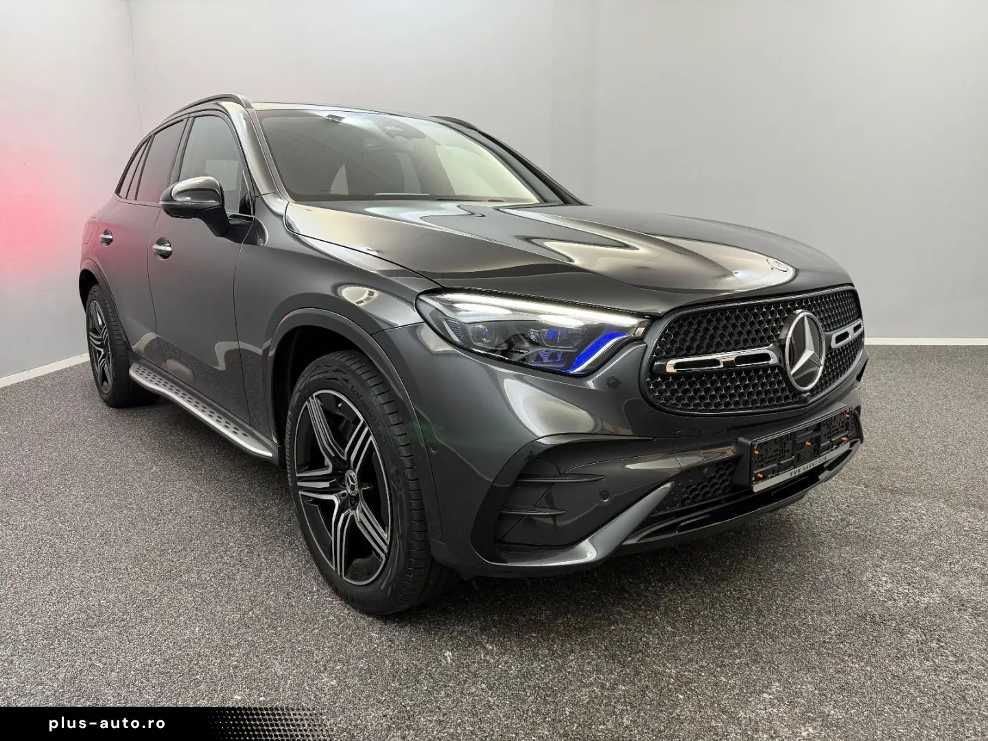 MERCEDES-BENZ GLC 300 de 4M AMG LINE PANO ACC BURM MEMO LED