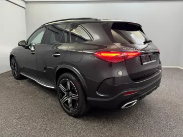 MERCEDES-BENZ GLC 300 de 4M AMG LINE PANO ACC BURM MEMO LED