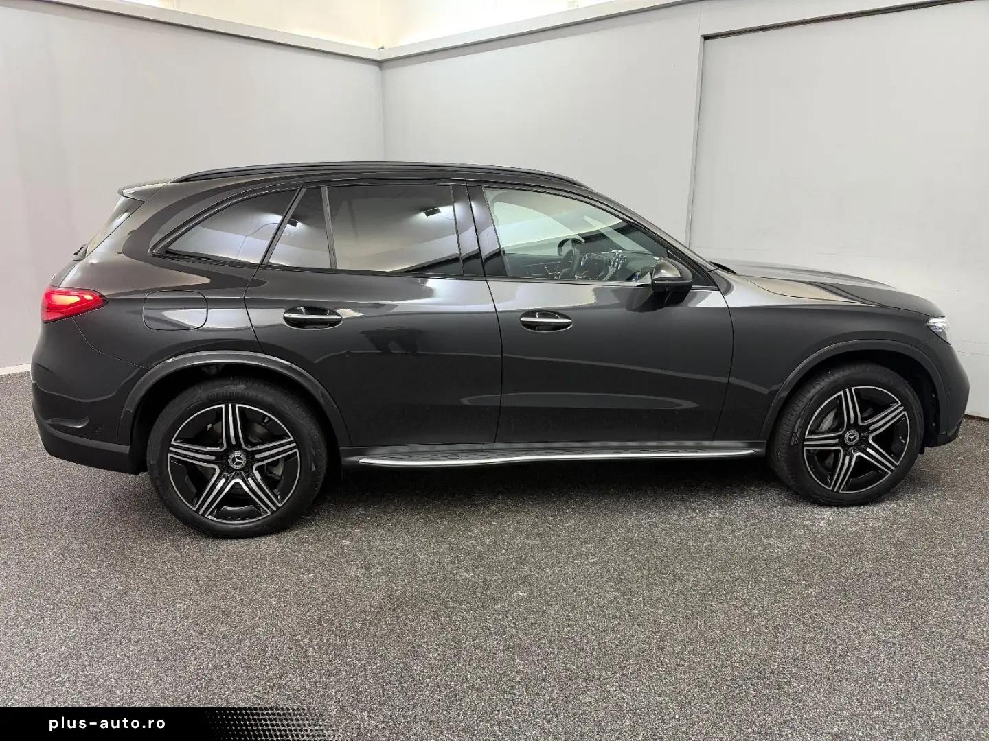 MERCEDES-BENZ GLC 300 de 4M AMG LINE PANO ACC BURM MEMO LED
