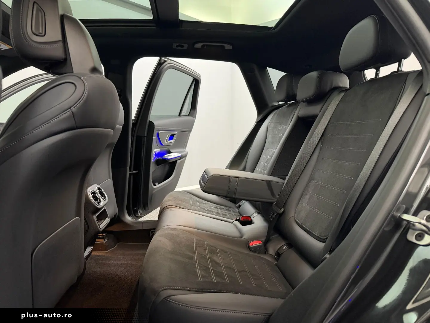 MERCEDES-BENZ GLC 300 de 4M AMG LINE PANO ACC BURM MEMO LED