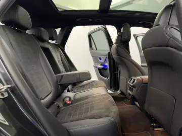 MERCEDES-BENZ GLC 300 de 4M AMG LINE PANO ACC BURM MEMO LED