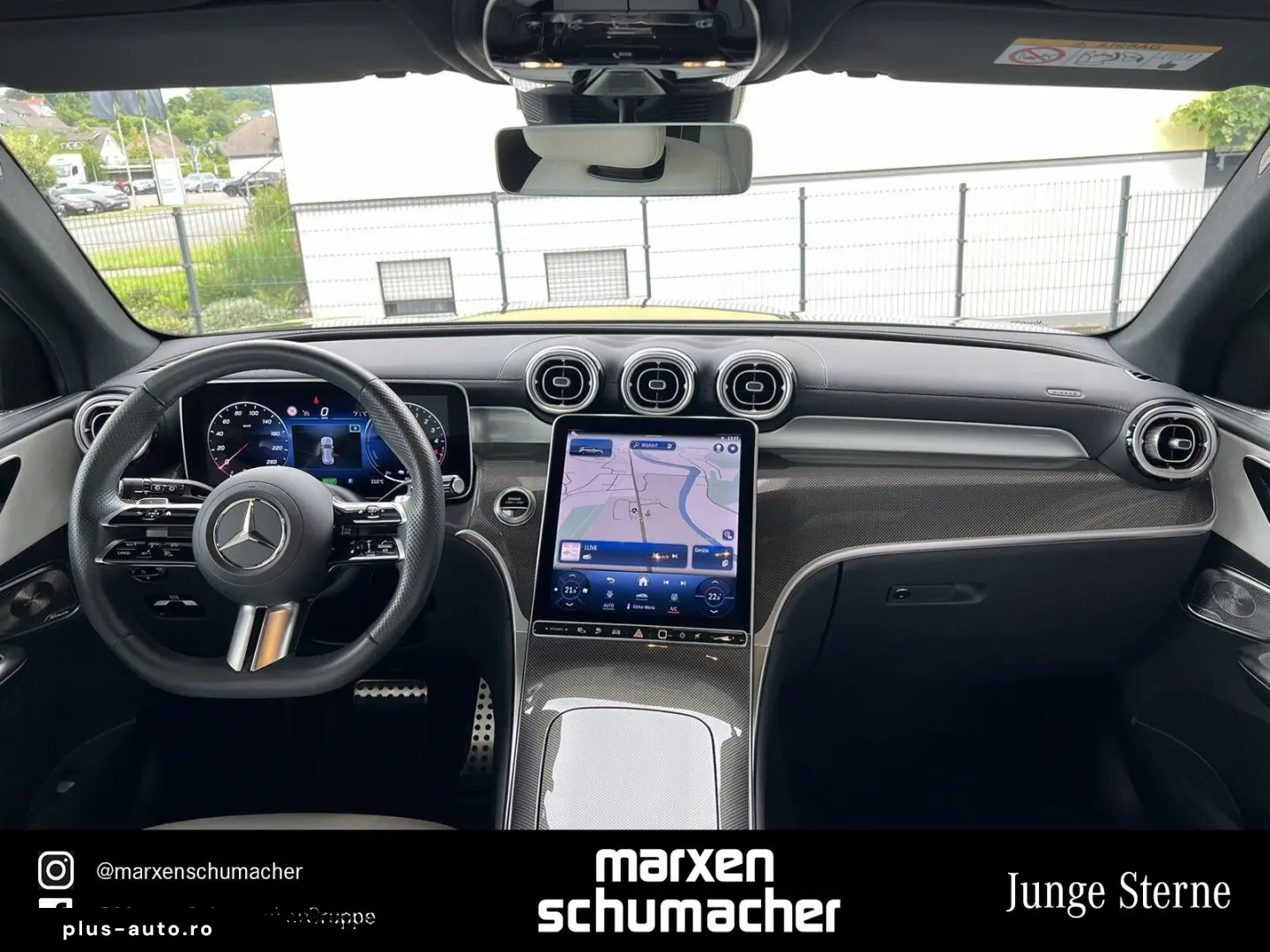 MERCEDES-BENZ GLC 300 de 4M AMG Pano Night Burm3D 36&hellip;