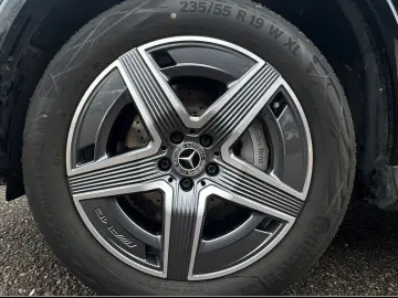 MERCEDES-BENZ GLC 300 e 4M AMG DigLight 360  AHK Pan&hellip;