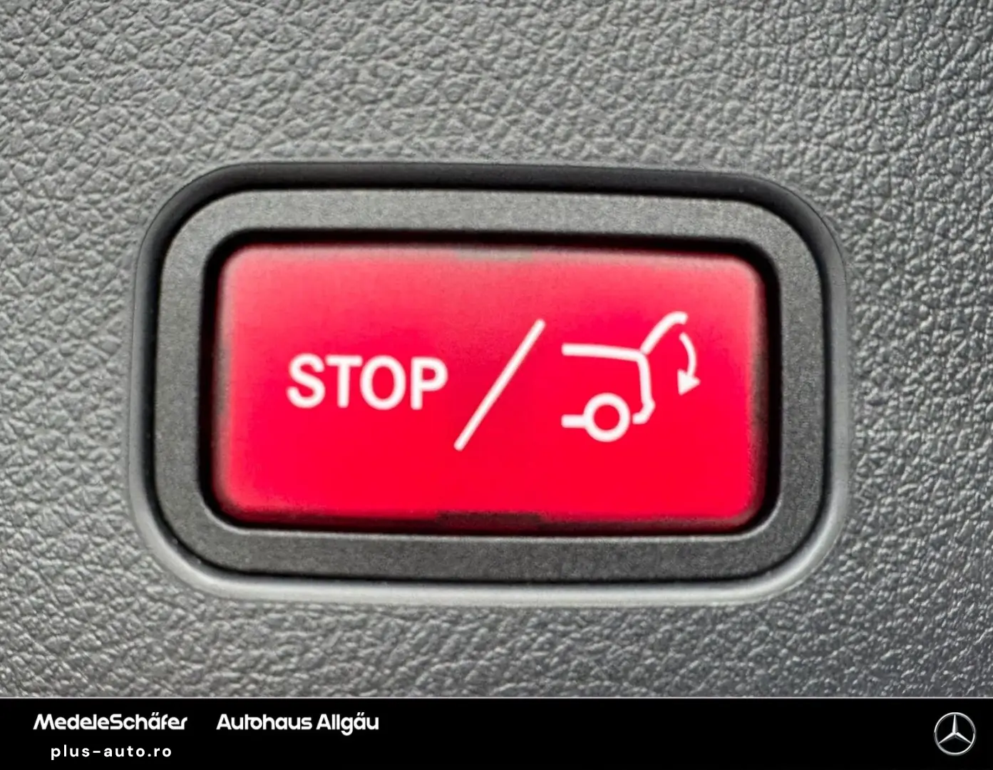 MERCEDES-BENZ GLC 300 e 4M AMG DigLight 360  AHK Pan&hellip;