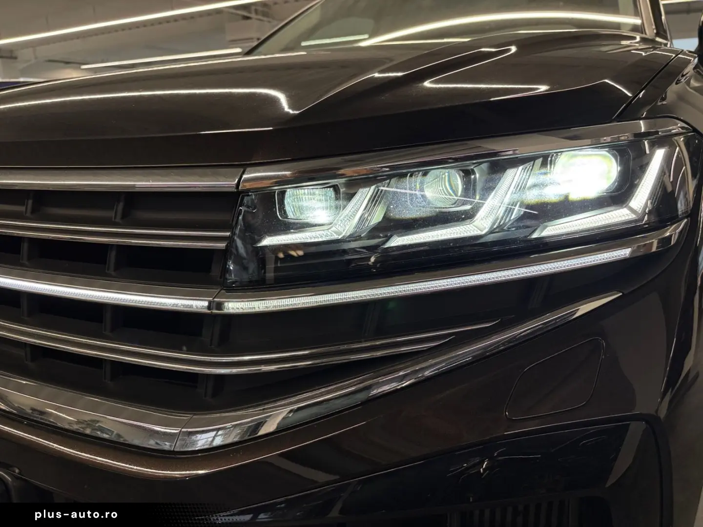 VW Touareg Elegance V6 eHybrid PANO DYNAUDIO HD-MAT