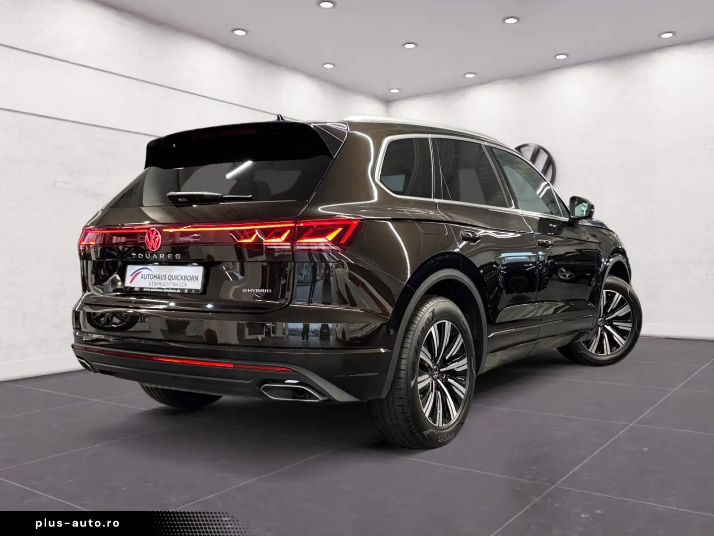 VW Touareg Elegance V6 eHybrid PANO DYNAUDIO HD-MAT
