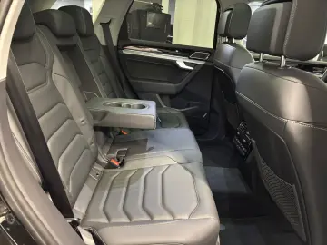 VW Touareg Elegance V6 eHybrid PANO DYNAUDIO HD-MAT