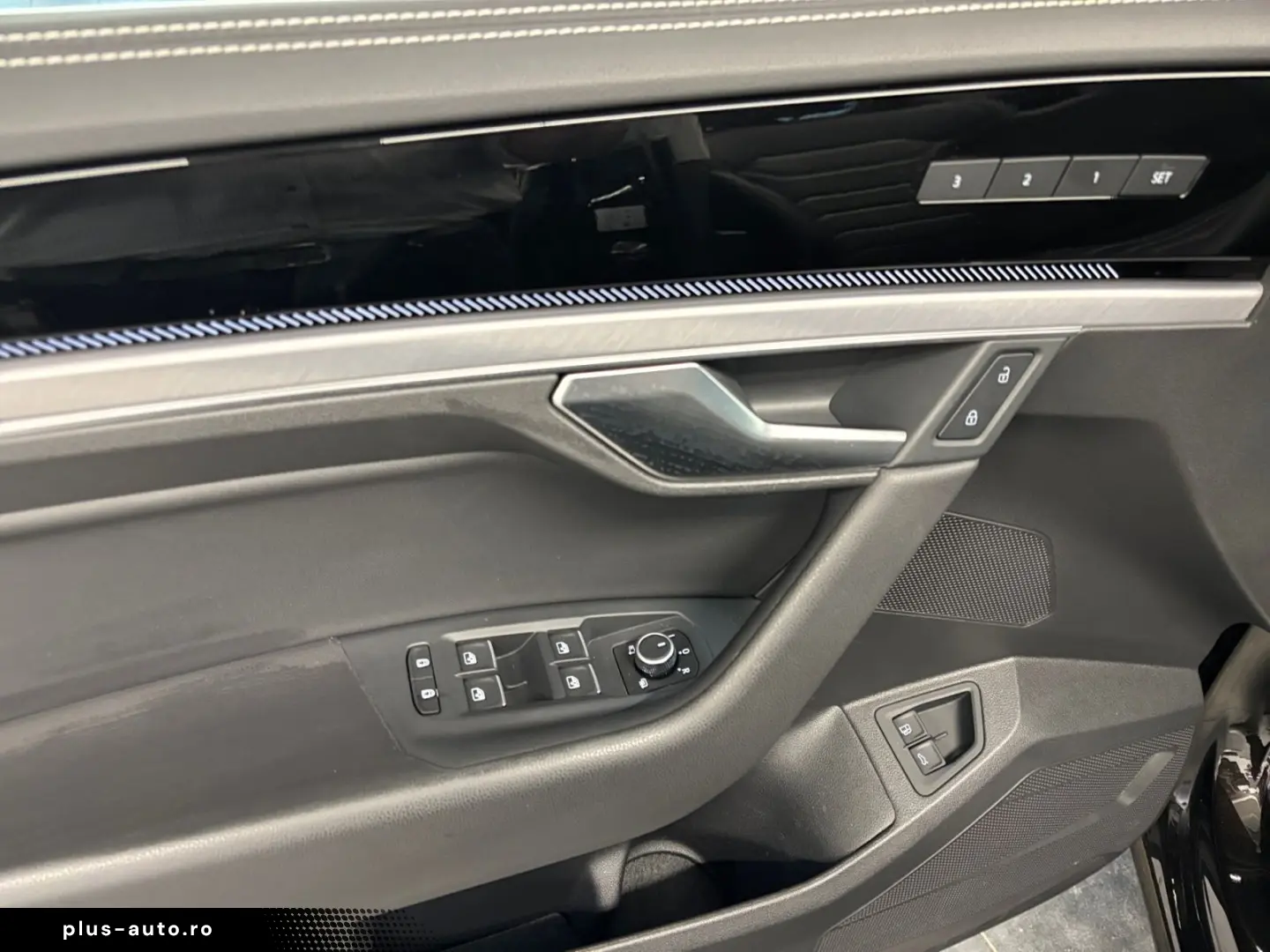 VW Touareg Elegance V6 eHybrid PANO DYNAUDIO HD-MAT