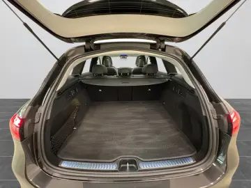 MERCEDES-BENZ GLC 220 d 4M AVANTGARDE PANO 360  TOTW&hellip;