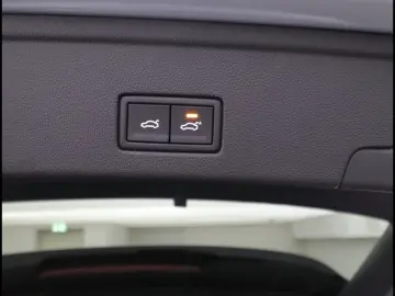 VW TOUAREG R EHYBRID 3.0 V6 TSI TIPTRONIC Bluetooth